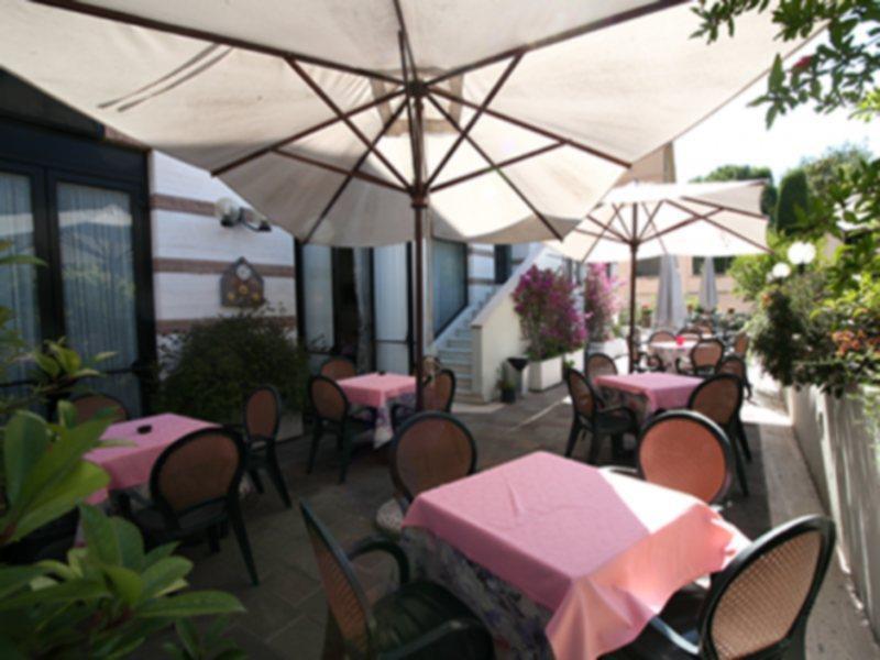 The City Hotel Ancona Exteriér fotografie